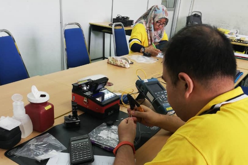 sigtech_opto2019_b3_4